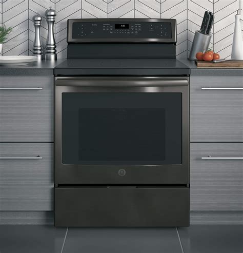 free-standing induction stove and oven
